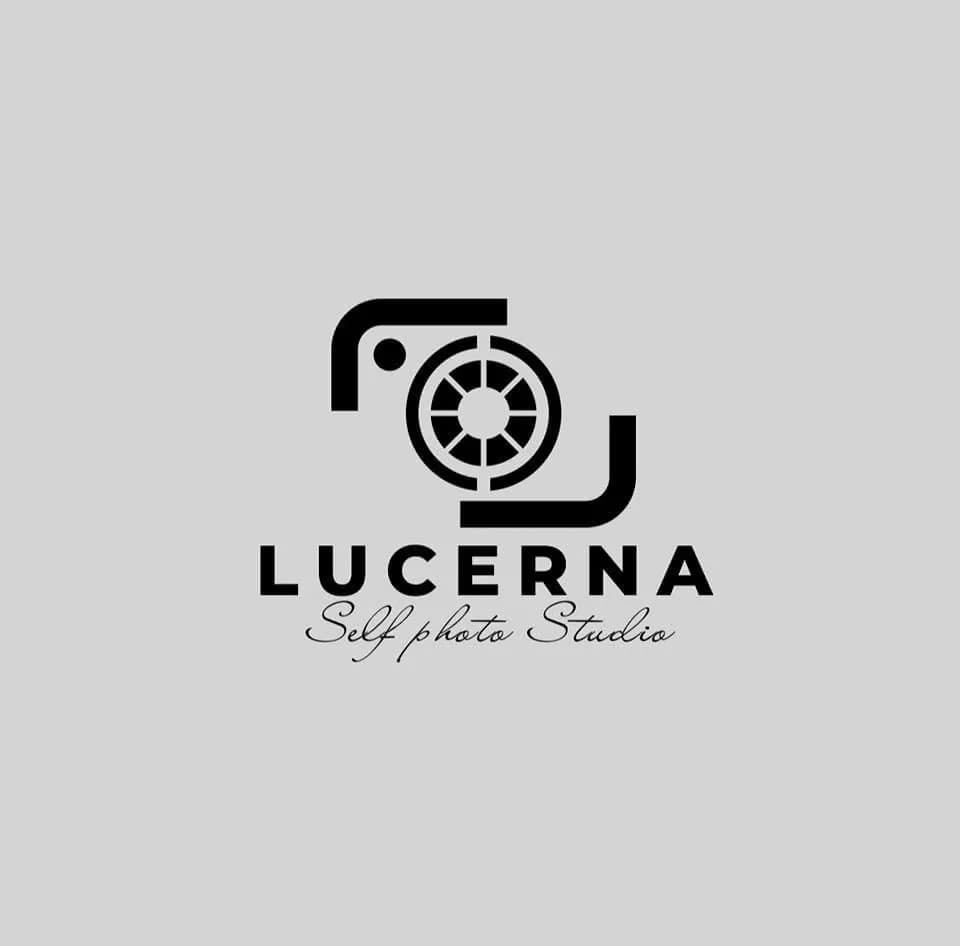 Lucerna Self Photo Studio