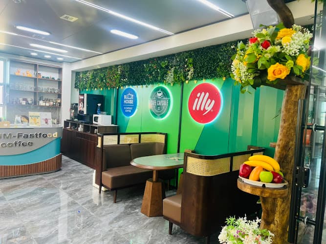 UM Capsule Coffee Shop