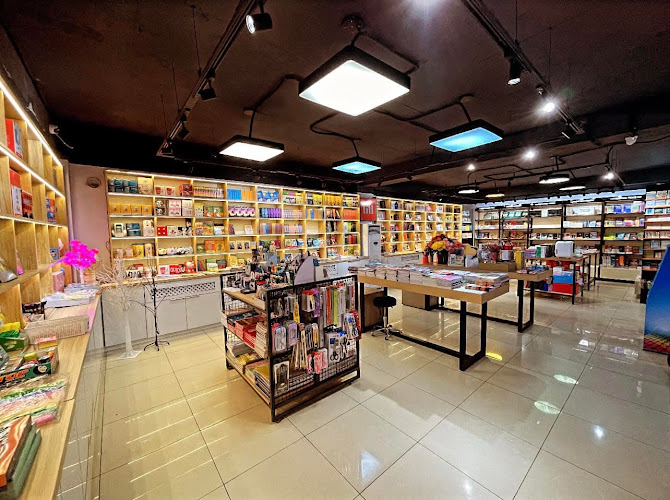 ALL IN ONE COFFEE SHOP & BOOKSTORE