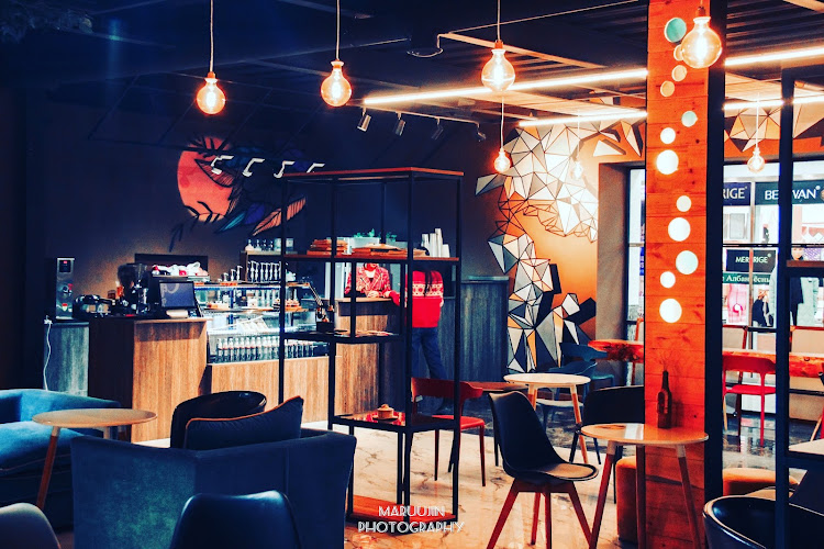 Date Coffee Shop