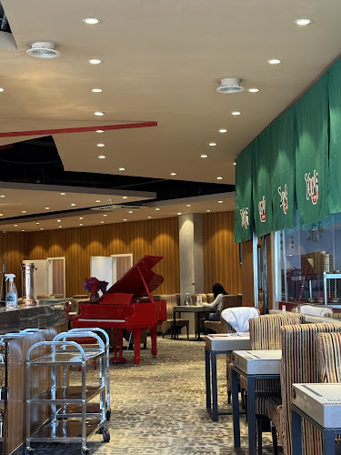 Yuna restaurant